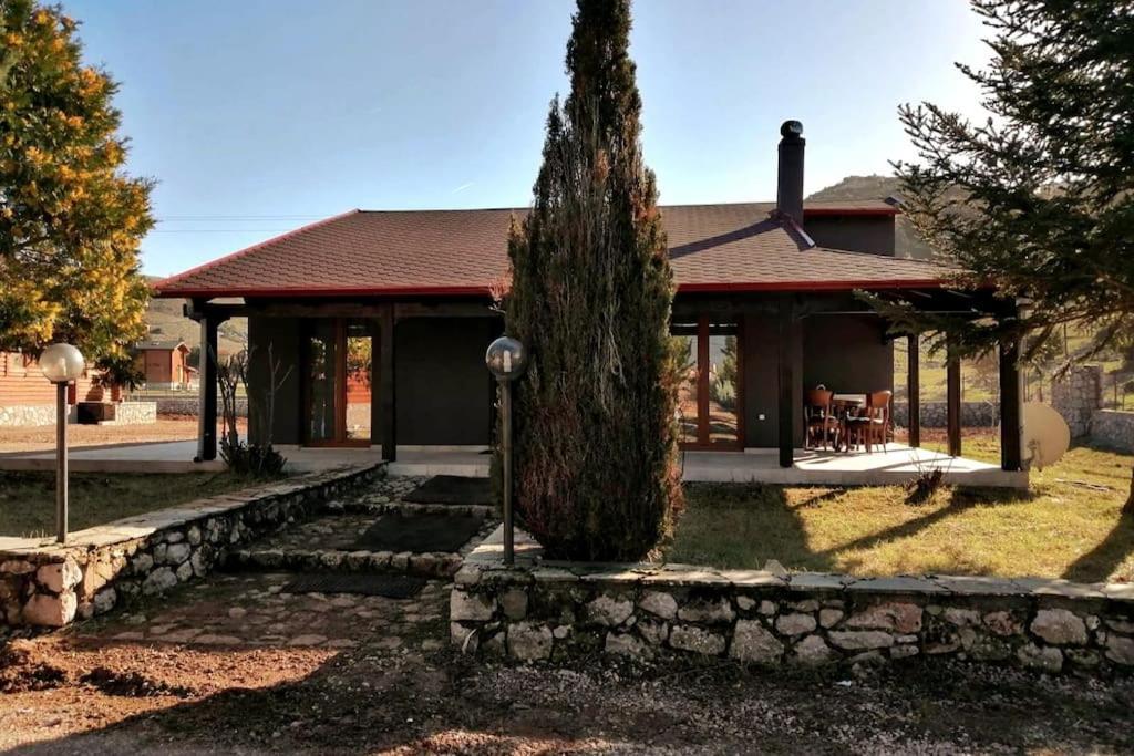 Orino Livadi Mount Villa IV อาราโชวา ภายนอก รูปภาพ