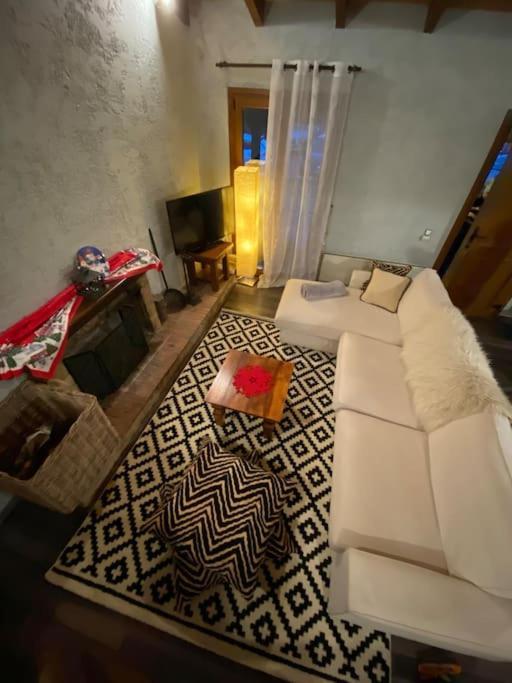 Orino Livadi Mount Villa IV อาราโชวา ภายนอก รูปภาพ