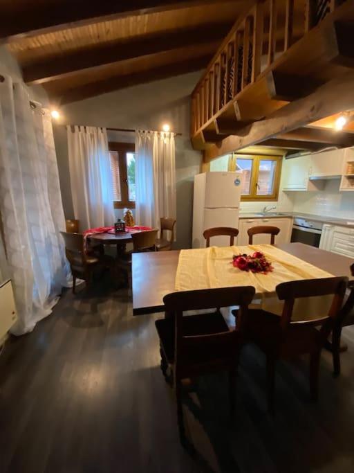 Orino Livadi Mount Villa IV อาราโชวา ภายนอก รูปภาพ
